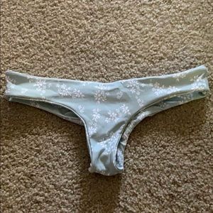 Brayden Lehua bottoms